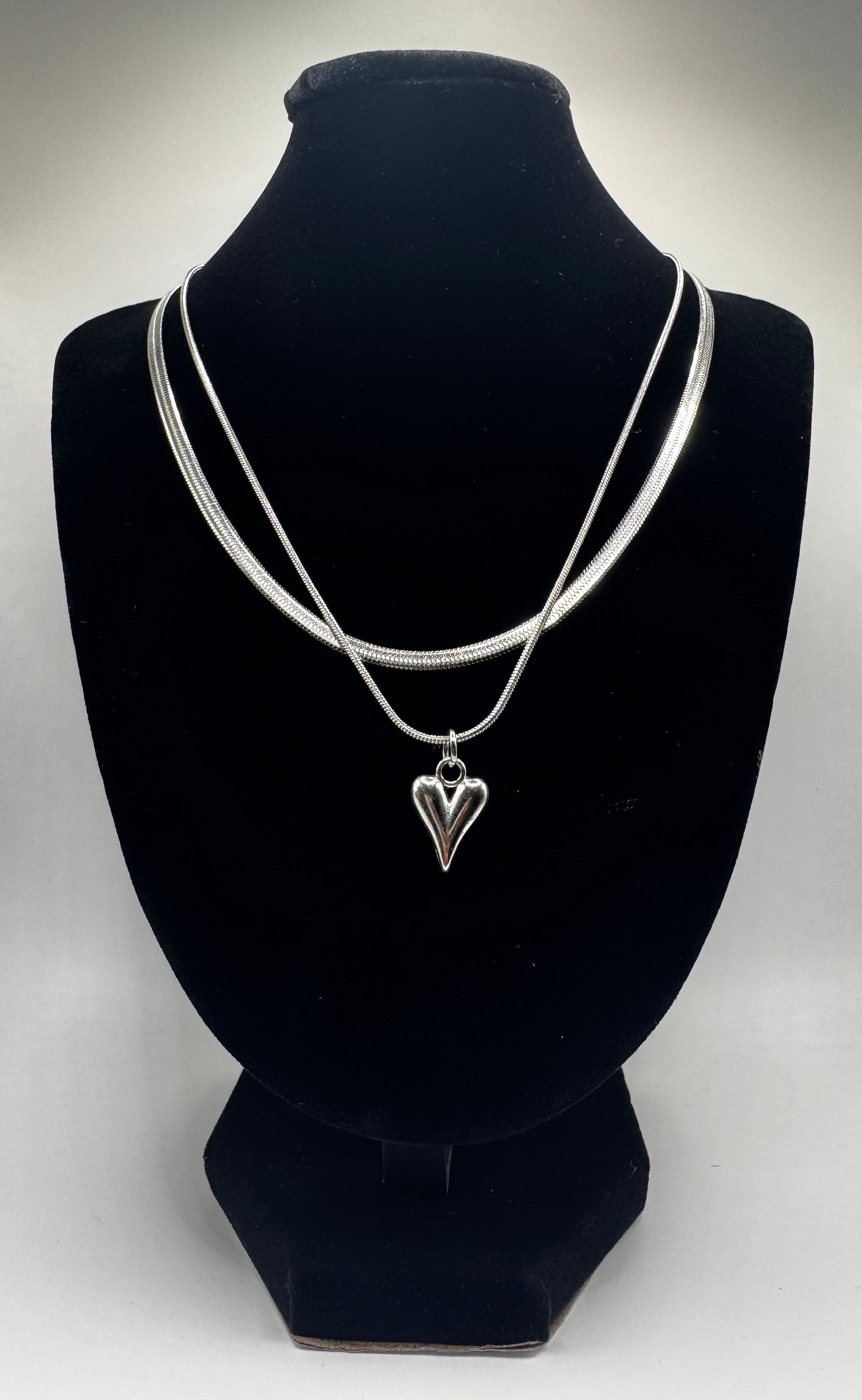 Collar Eres Inquebrantable- corazón doble capa