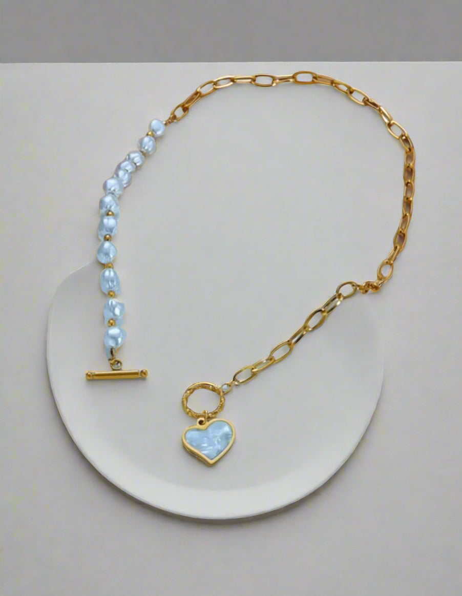 Collar Anaylis- corazón blanco con perlas