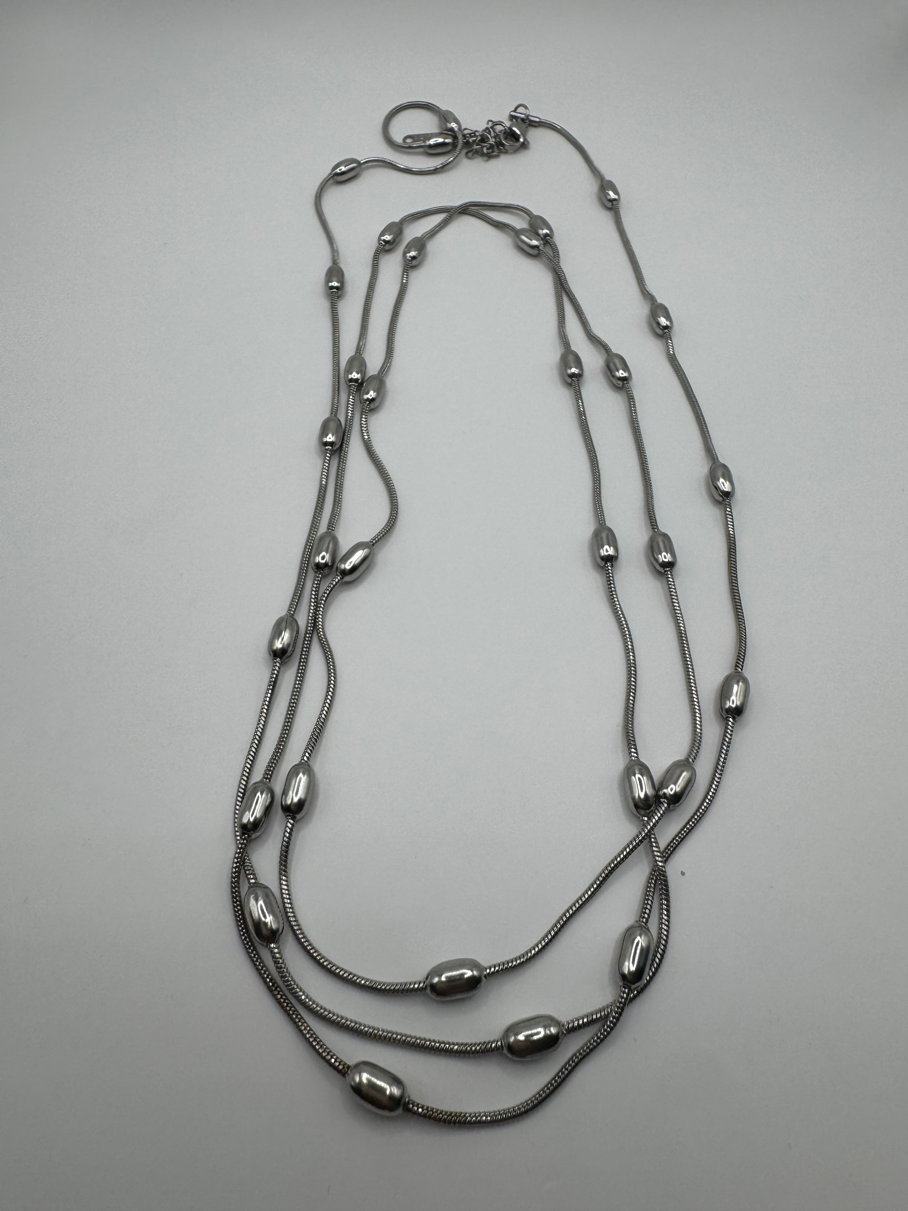 Collar Victoria- tres capas